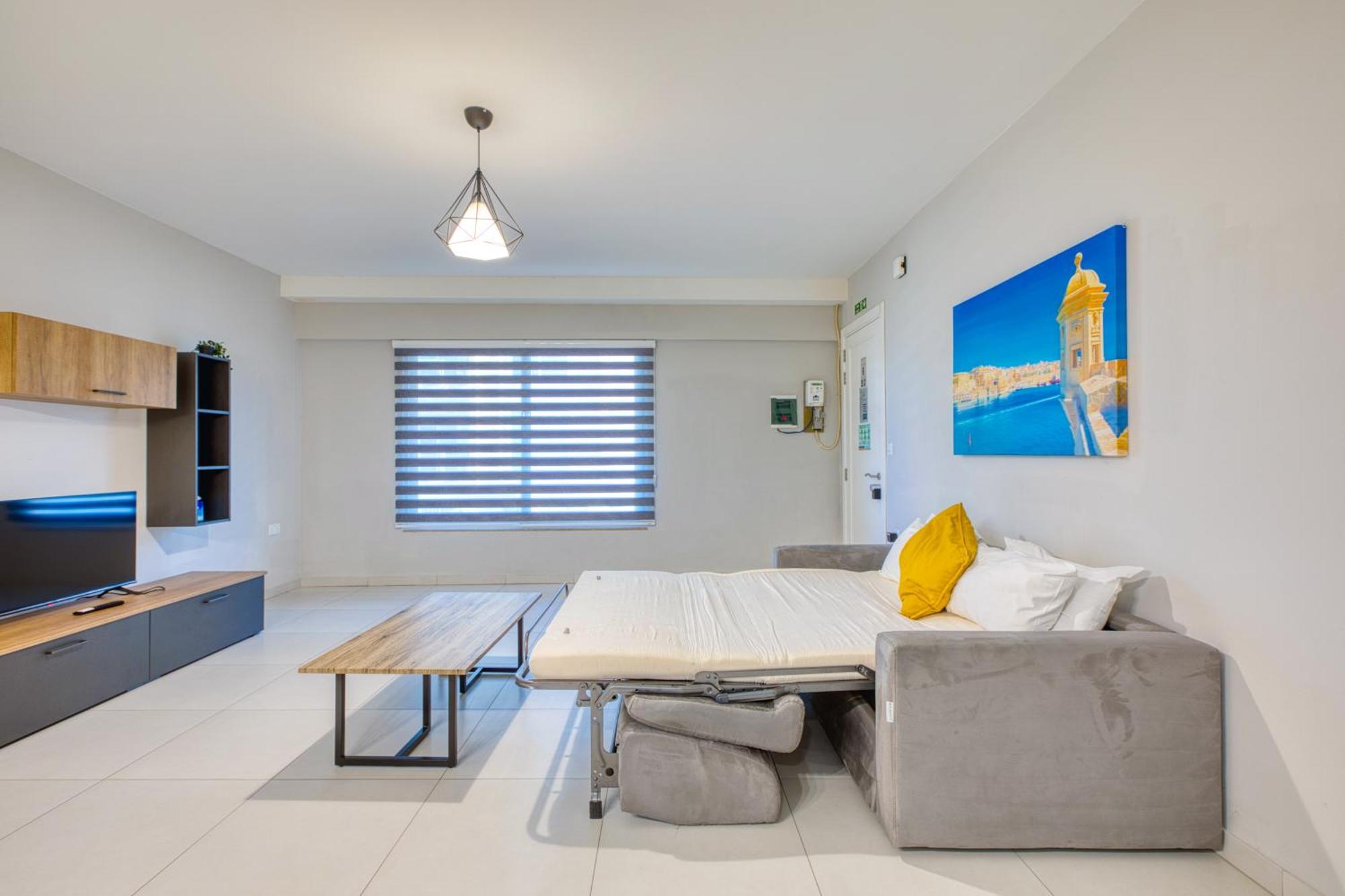 Unique Two Bedroom Apt With Huge Outdoor Area And Close To Entertainment Is-Swieqi Екстериор снимка